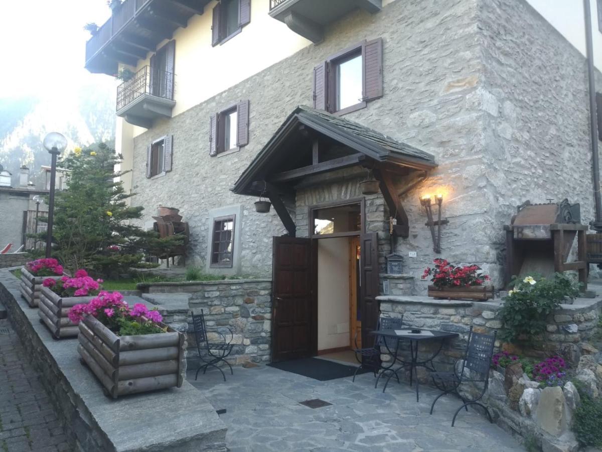Hotel Ottoz Meuble Κουρμαγιέρ Εξωτερικό φωτογραφία