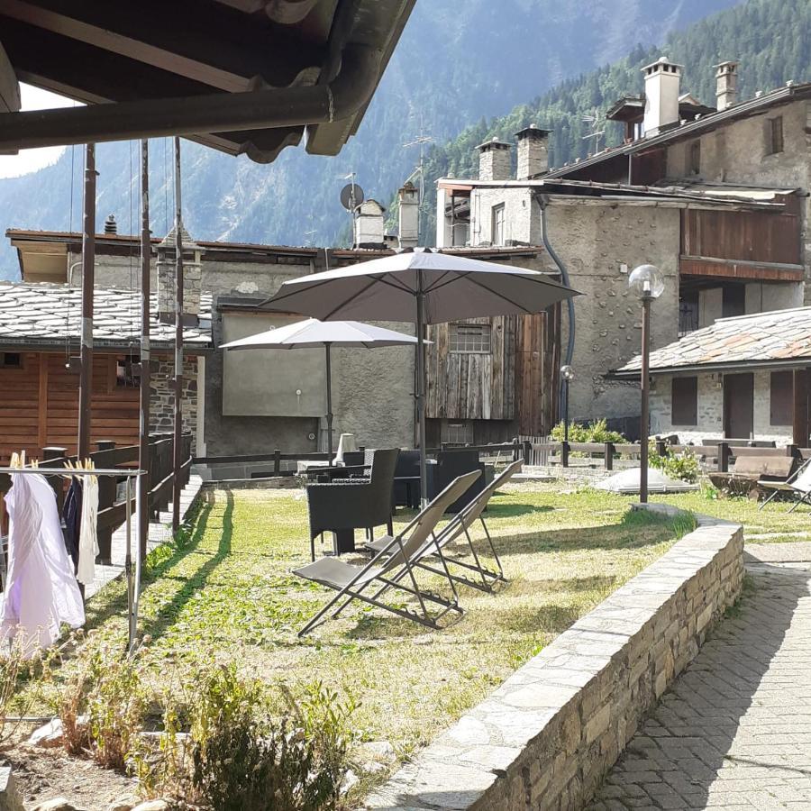 Hotel Ottoz Meuble Κουρμαγιέρ Εξωτερικό φωτογραφία