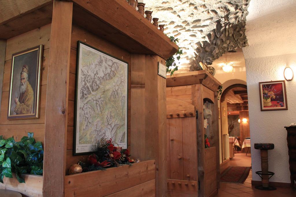 Hotel Ottoz Meuble Κουρμαγιέρ Εξωτερικό φωτογραφία
