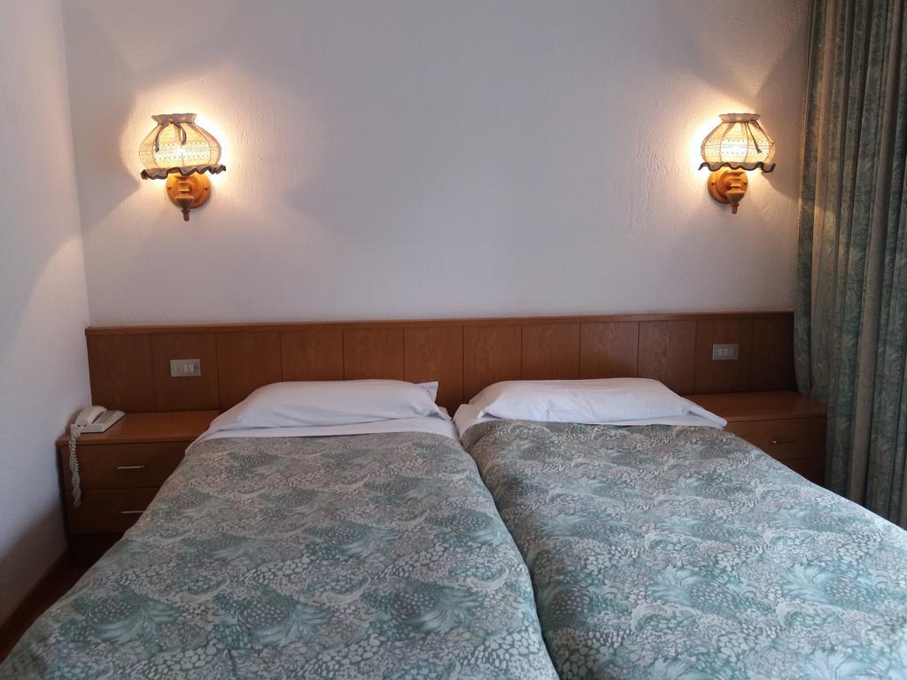 Hotel Ottoz Meuble Κουρμαγιέρ Εξωτερικό φωτογραφία