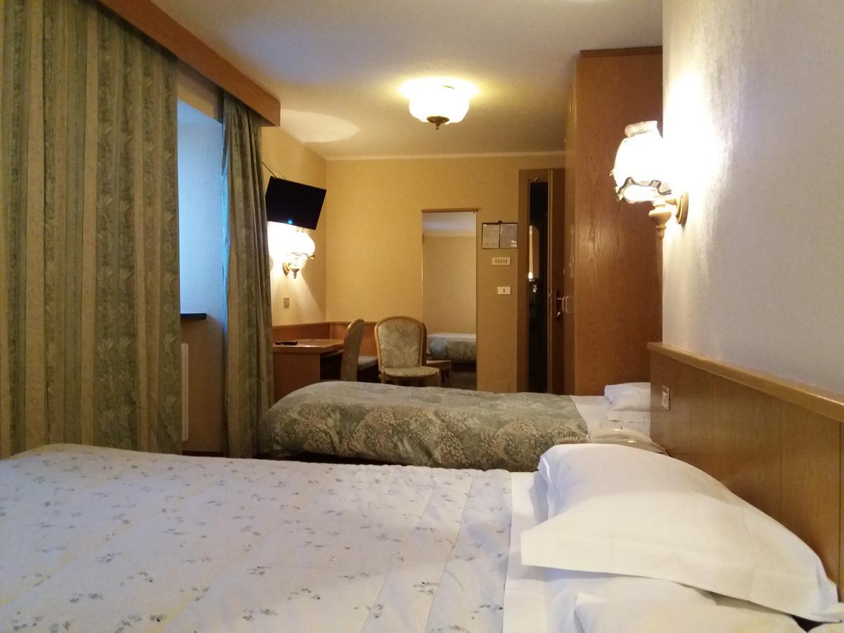 Hotel Ottoz Meuble Κουρμαγιέρ Εξωτερικό φωτογραφία