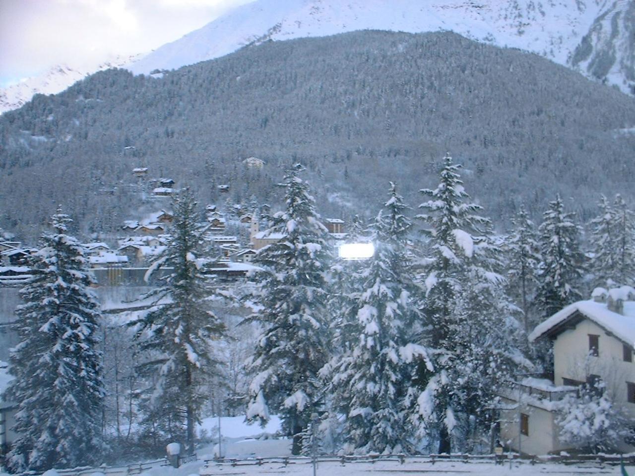 Hotel Ottoz Meuble Κουρμαγιέρ Εξωτερικό φωτογραφία